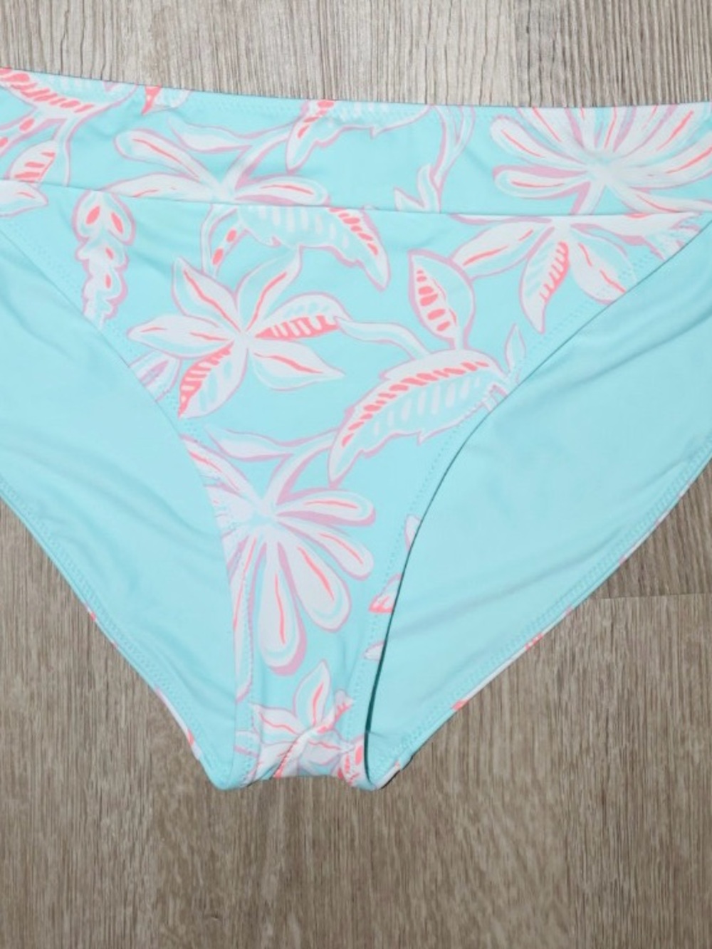 Vineyard Vines Surfboard Clay Swim Bottom